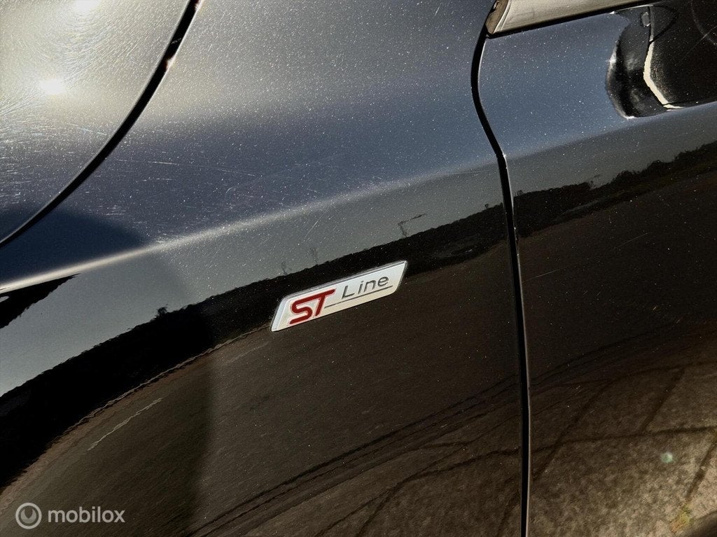 Ford Focus Wagon 1.0 EcoBoost Hybrid ST Line | VOL!, Auto's, Ford, Gebruikt, Zwart, Zwart, 155 pk