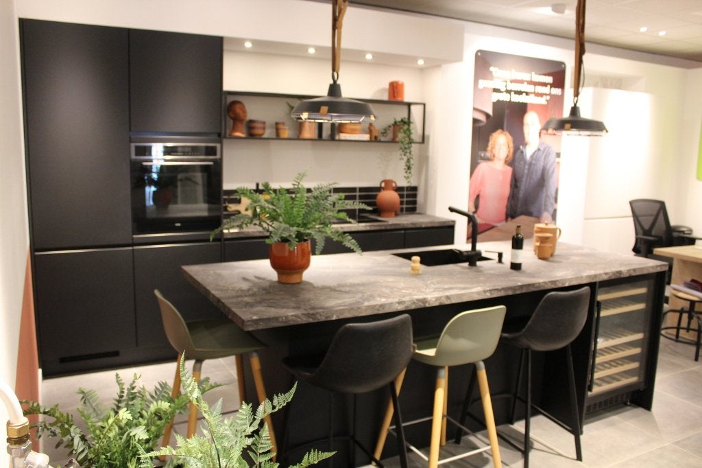 AF18 Luxe Nobilia keuken met BORA en wijnklimaatkast, Ophalen, Overige kleuren, Overige typen, Nobilia-Werke J. Stickling GmbH & Co. KG
