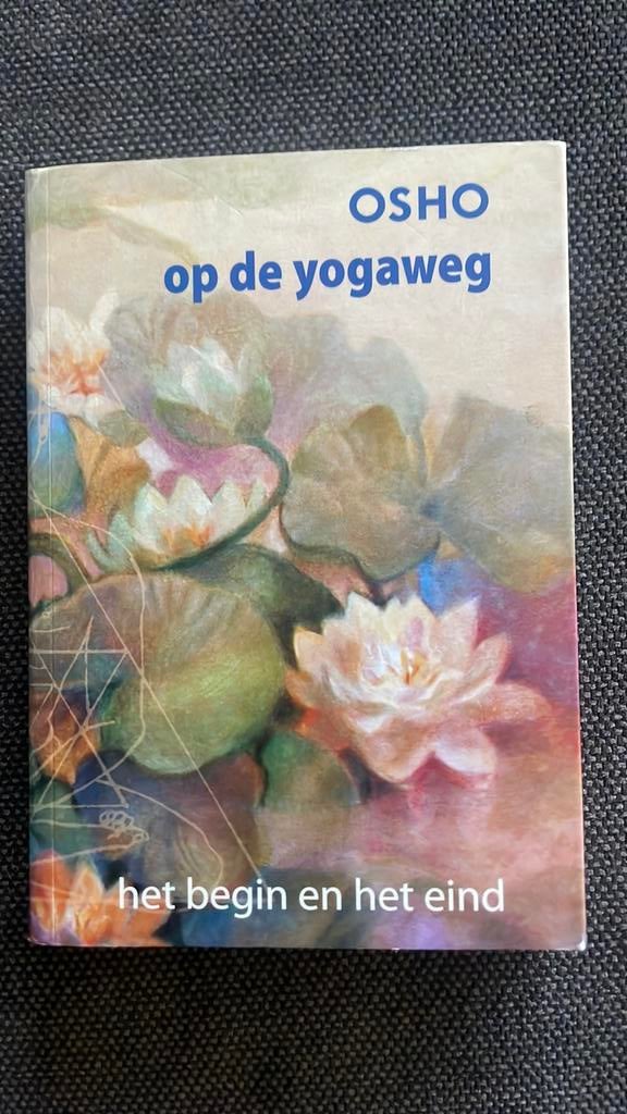 Osho - Op de yogaweg, Astrologie, Overige typen, Ophalen of Verzenden, Zo goed als nieuw