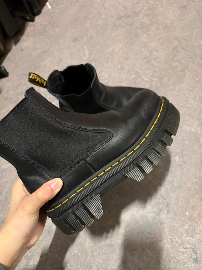 Dr. Martens Platform Laarzen - Lichte Beschadiging Voorkant, Ophalen of Verzenden, Gedragen, Zwart, Lage of Enkellaarzen