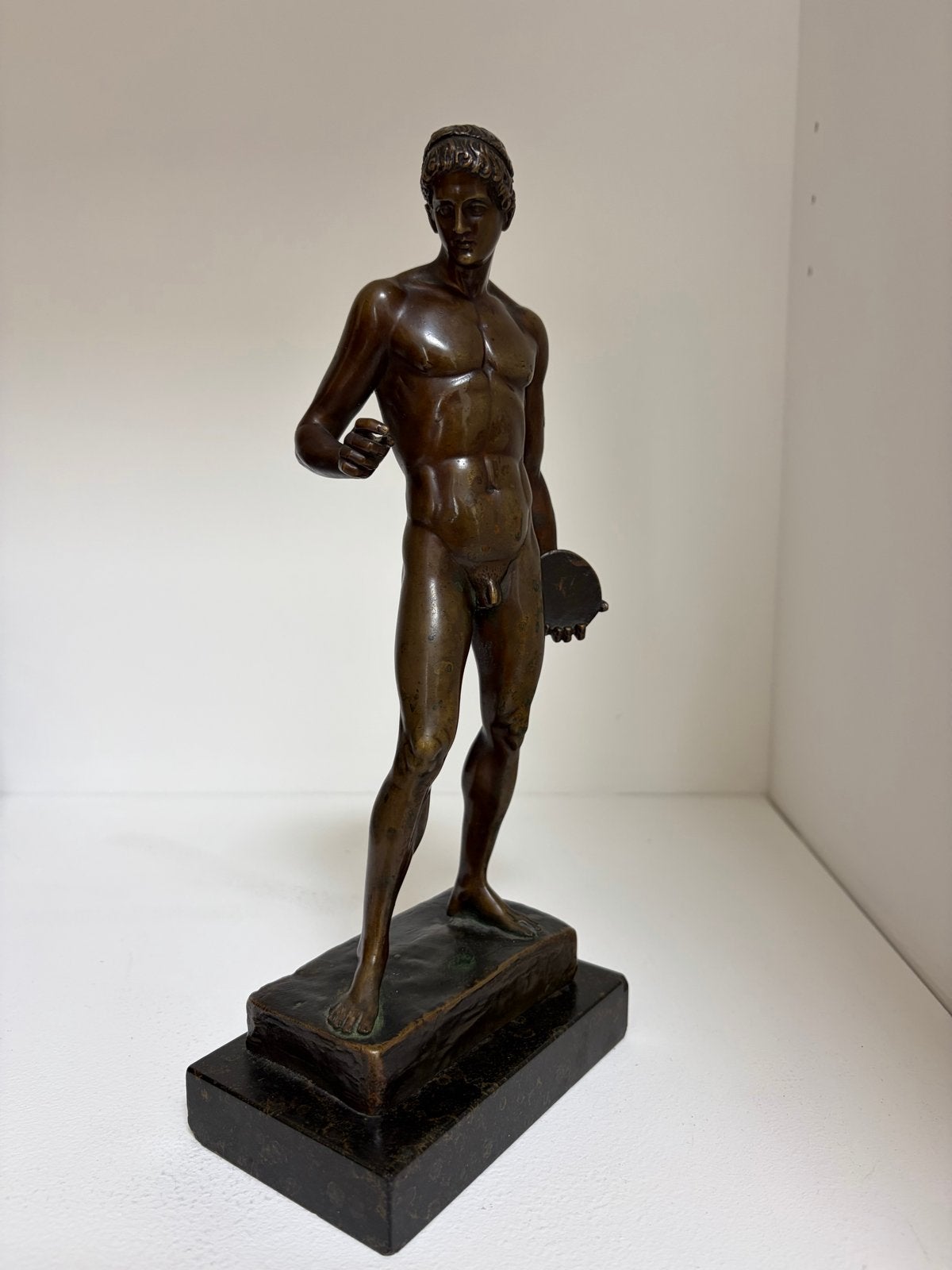 Gesigneerd bronzen beeld Discuswerper – E. Hamburger, Ophalen of Verzenden, Brons, Beeld, Bruin
