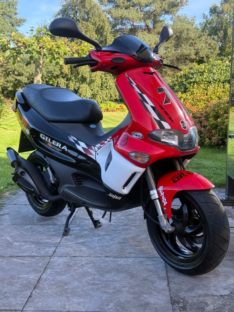⭐️Gilera runner Lucky 7 Brom 2 takt 50cc nette staat⭐️, Fietsen en Brommers, Niet ingevuld, Niet ingevuld, Niet ingevuld
