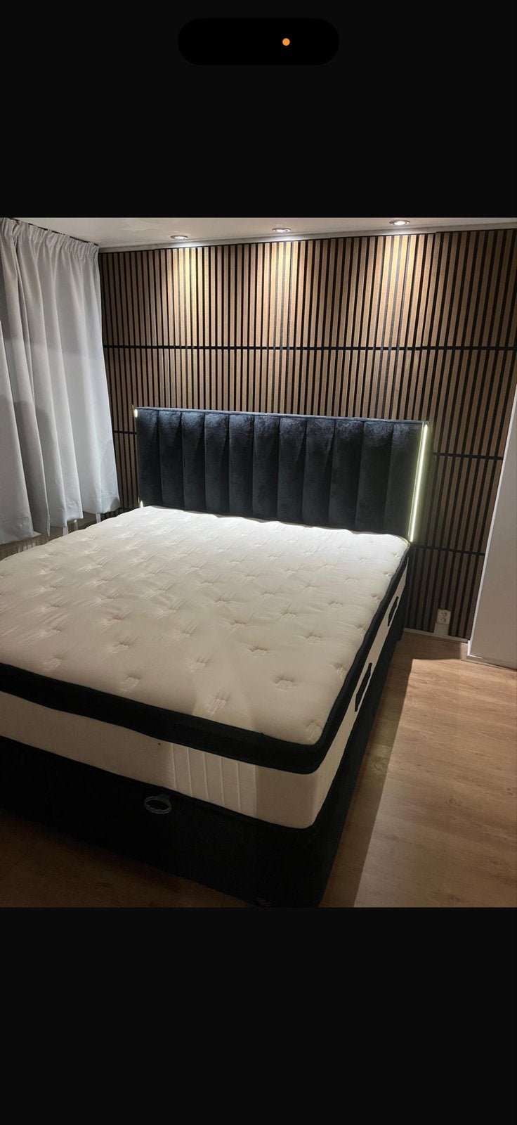Tweepersoonsbed met gestoffeerd hoofdbord en matras, Zwart, Tweepersoons, Ophalen of Verzenden, Zo goed als nieuw