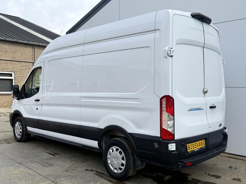 Ford E-Transit 68kWh 184PK L3H3 317km WLTP 96% (SOH) BEV Sne, Automaat, Gebruikt, Zwart, Wit