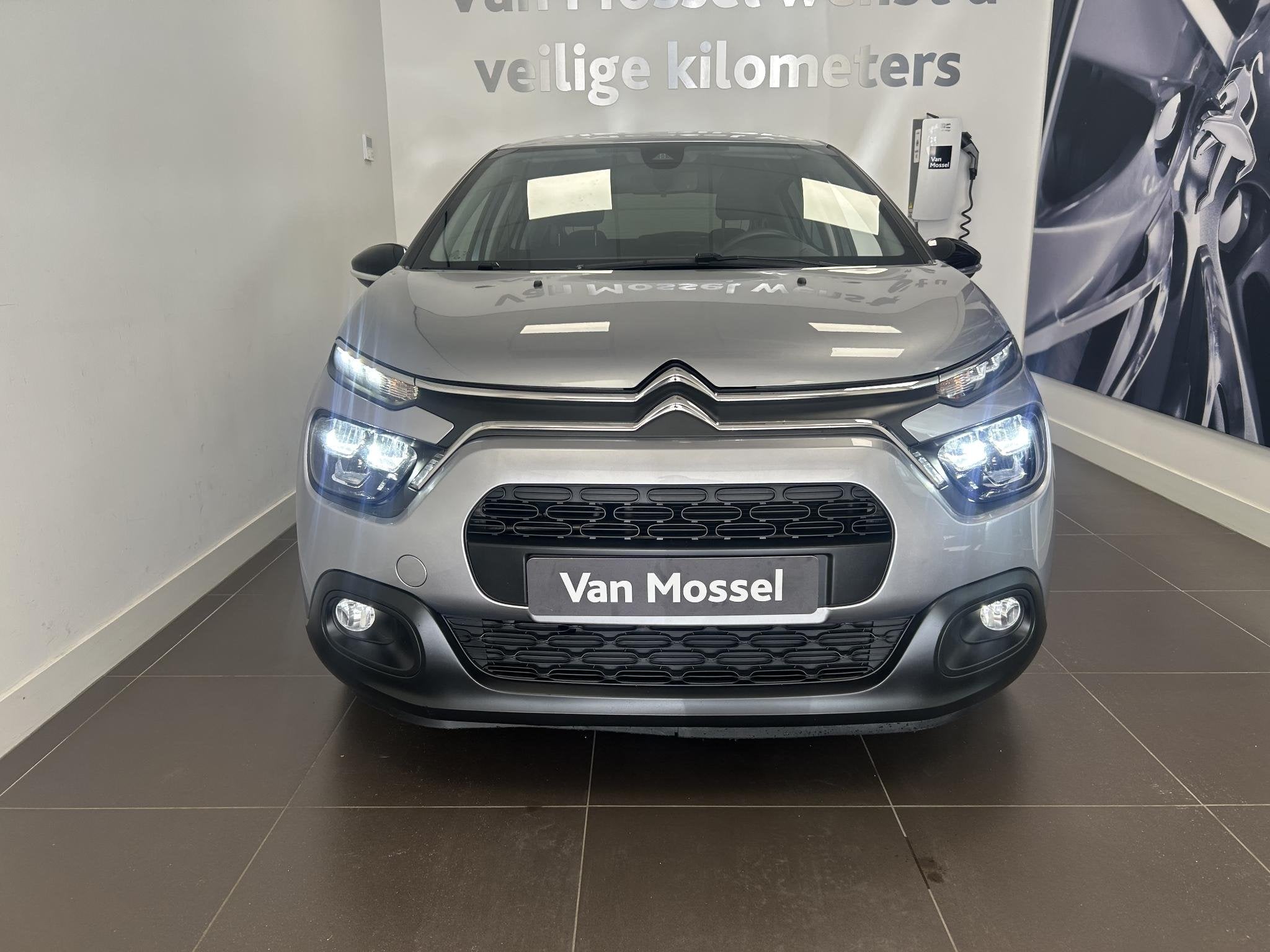 Citroen C3 1.2 PureTech Feel | Navigatie | Parkeersensoren |, Auto's, Voorwielaandrijving, Gebruikt, Euro 6, 1199 cc