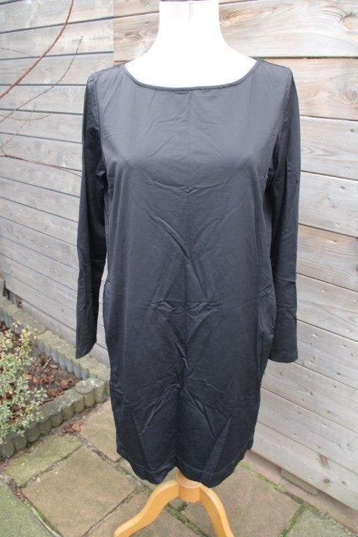 Jurk zwart Zusss mt L/XL Vaste prijs OPRUIMING, Kleding | Dames, Jurken, Zwart, Maat 42/44 (L), Ophalen of Verzenden, Zo goed als nieuw