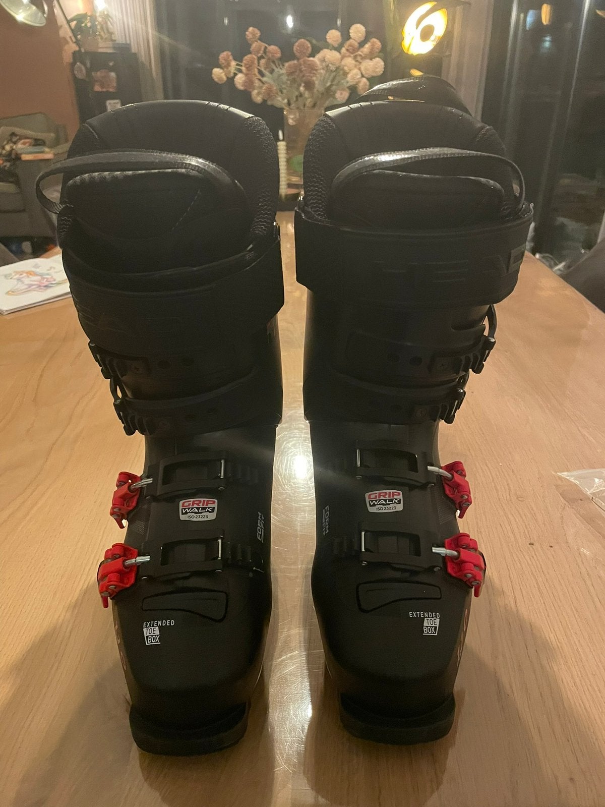 Wees er snel bij: Head formula 110 MV, Ophalen of Verzenden, Zo goed als nieuw, Schoenen