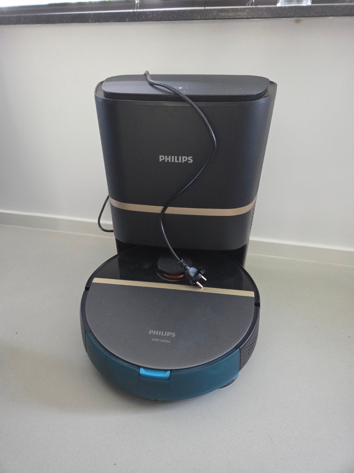 Philips Robotstofzuiger met Dweilfunctie 7000 Serie ZGAN, Ophalen, Philips, Zo goed als nieuw, Robotstofzuiger