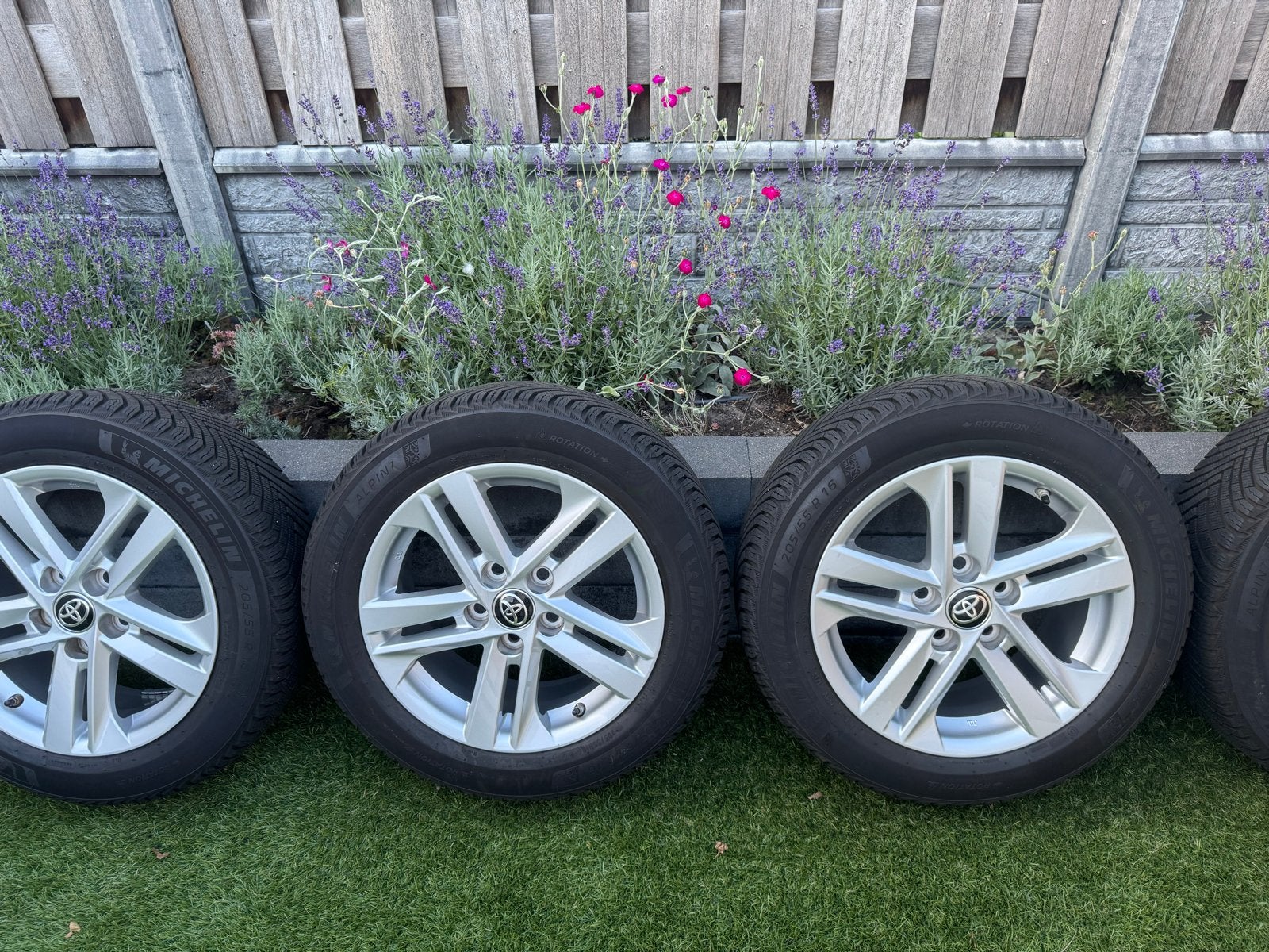 Michelin Alpin7 winterbanden met velgen voor Toyota Corolla, Auto diversen, Auto-accessoires, Gebruikt, Ophalen