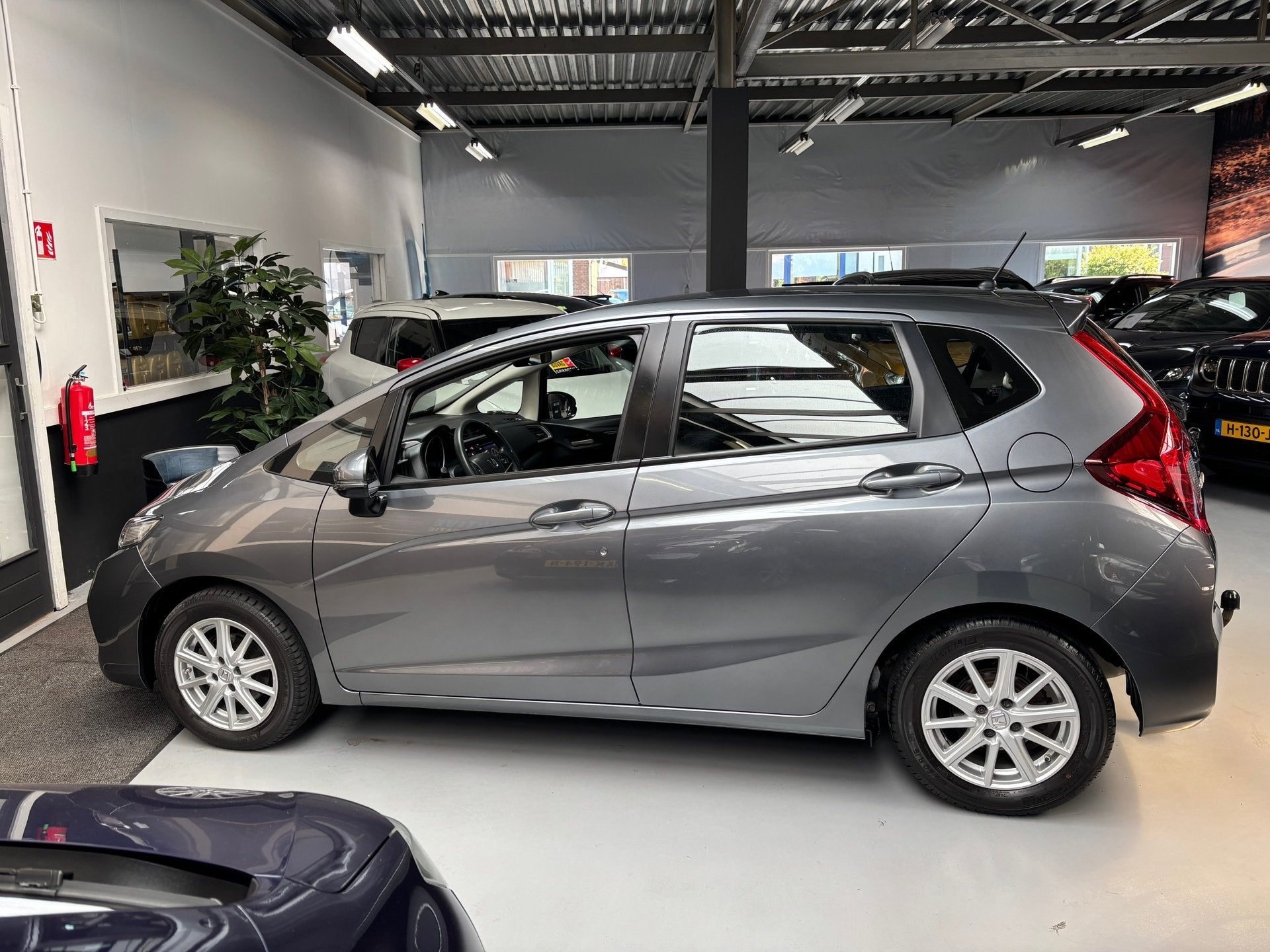 Honda JAZZ 1.3 i-VTEC Comfort / Airco / Trekhaak, Voorwielaandrijving, Gebruikt, 4 cilinders, Met garantie (alle)