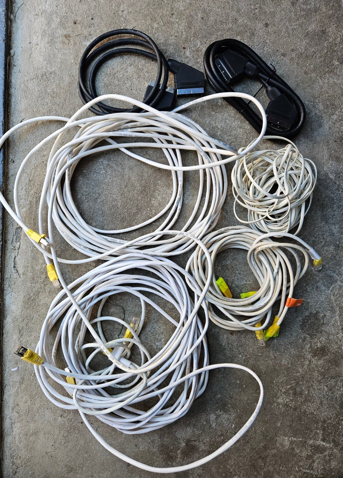 Diverse kabels: Scart en netwerkkabels, Ophalen of Verzenden, Gebruikt, 5 tot 10 meter, Scartkabel