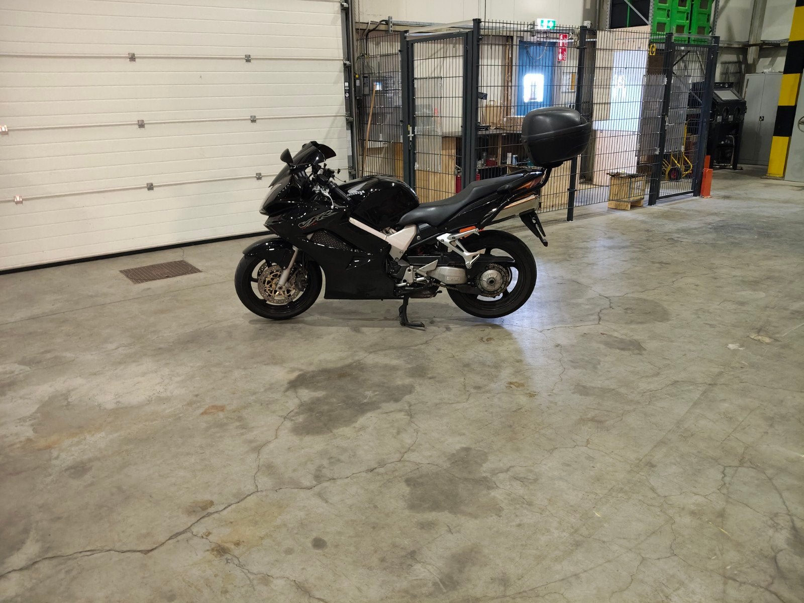 Honda VFR800F - Sportieve Toermotor met Topkoffer, Motoren, 4 cilinders, Motorrijbewijs A, Gebruikt, Particulier