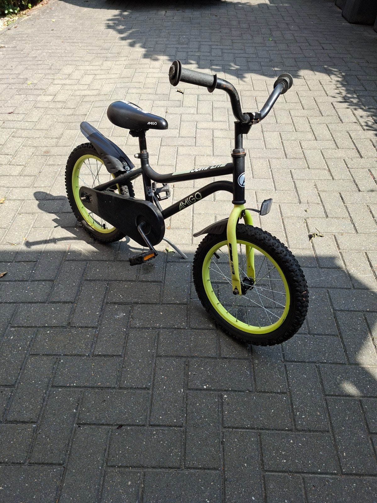 Kinderfiets 16 inch - Zwart/Geel Amigo Jumper, Ophalen, Terugtraprem, Amigo, 16 tot 20 inch