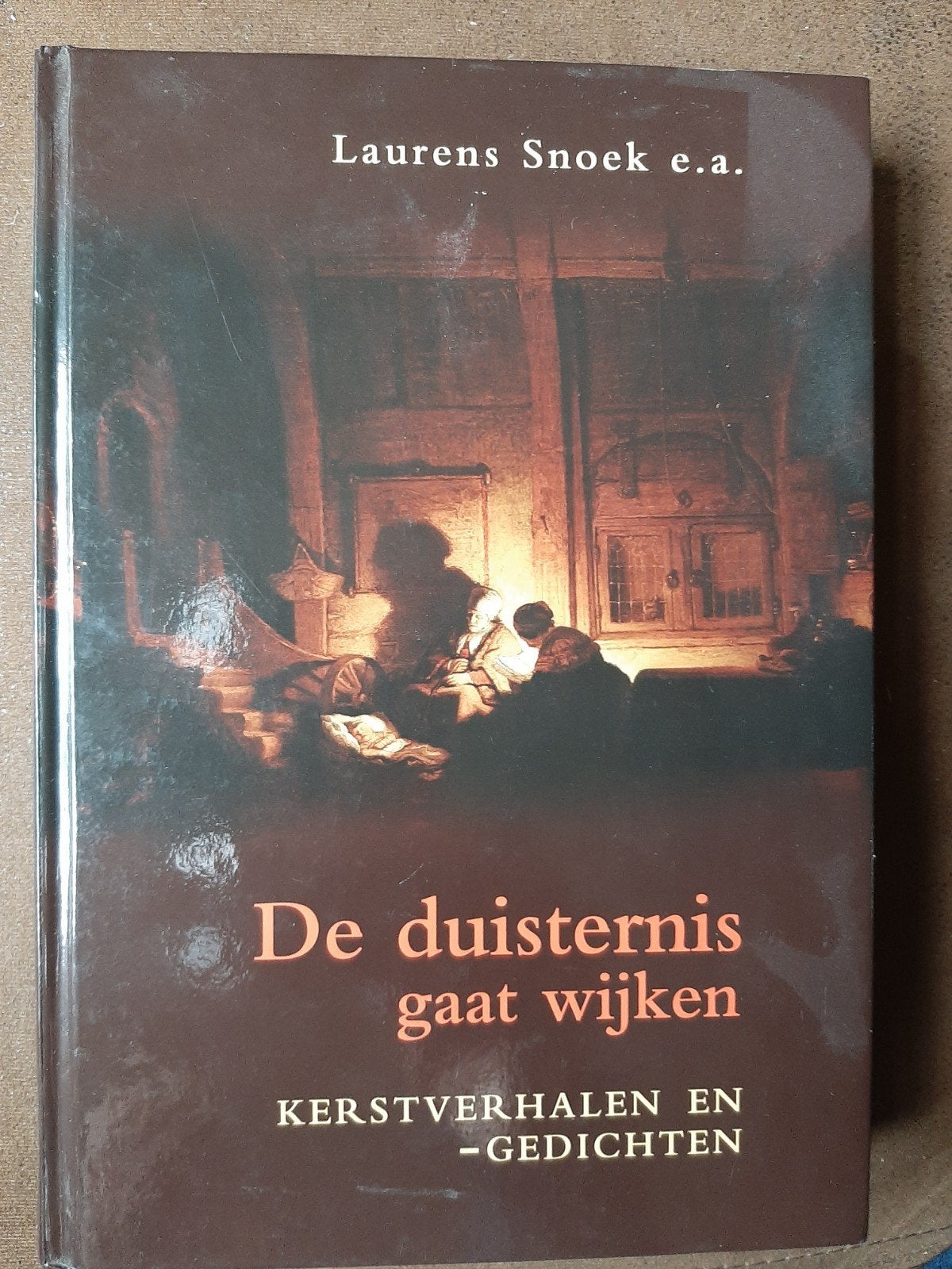 De duisternis gaat wijken - Kerstverhalen en -gedichten, Ophalen of Verzenden, Zo goed als nieuw
