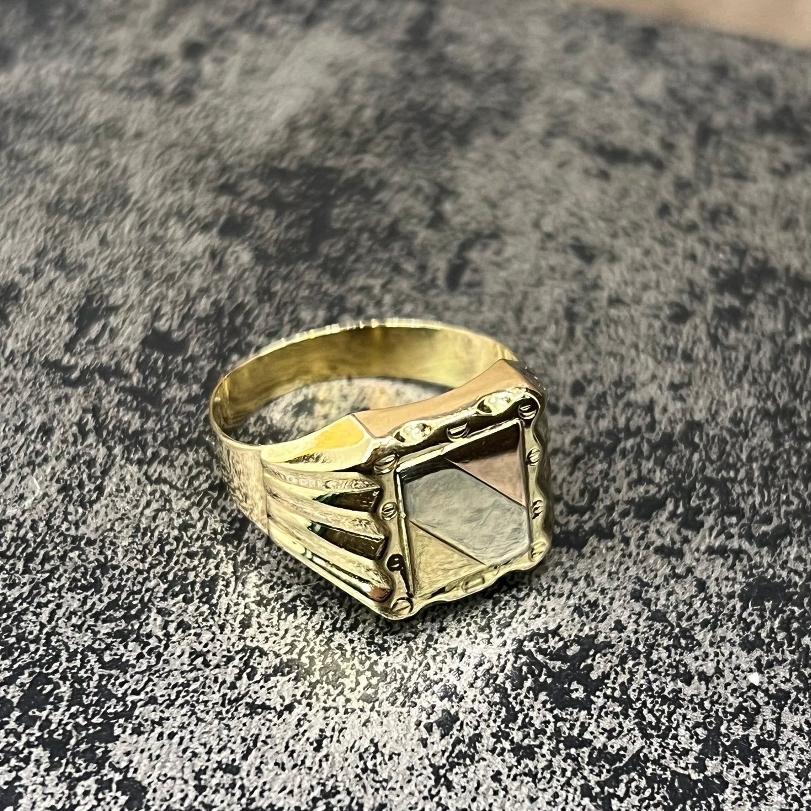 18 karaat gouden ring zegelring 7 gram, Ophalen of Verzenden, Gebruikt, Goud, Heer