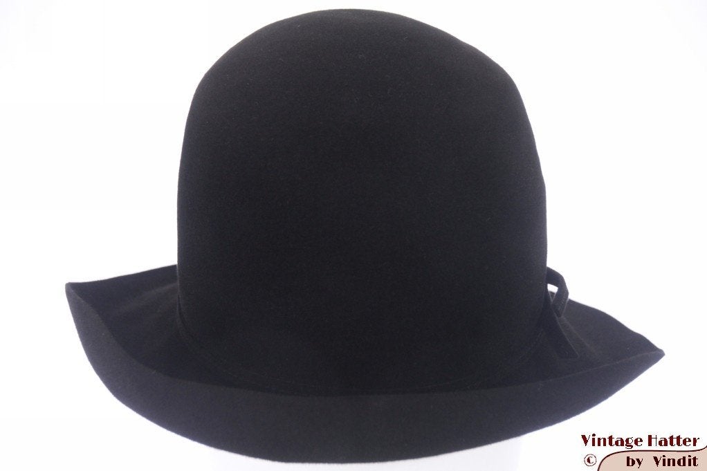 Vintage Dameshoed Touriste zwart dun vilt 57, Kleding | Dames, Touriste, 56 of 57 cm (M, 7 of 7⅛ inch), Hoed, Ophalen of Verzenden