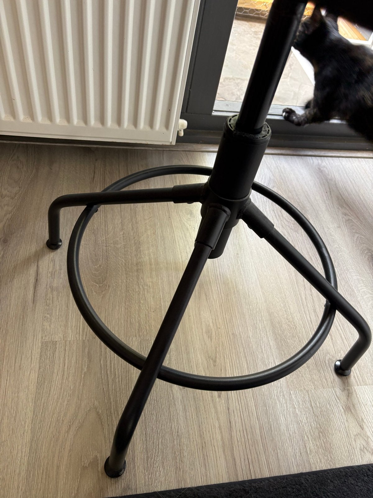 Zwarte bureaustoel met houten zitting en rugleuning, Huis en Inrichting, Stoelen, Ophalen, Gebruikt, Zwart, Eén