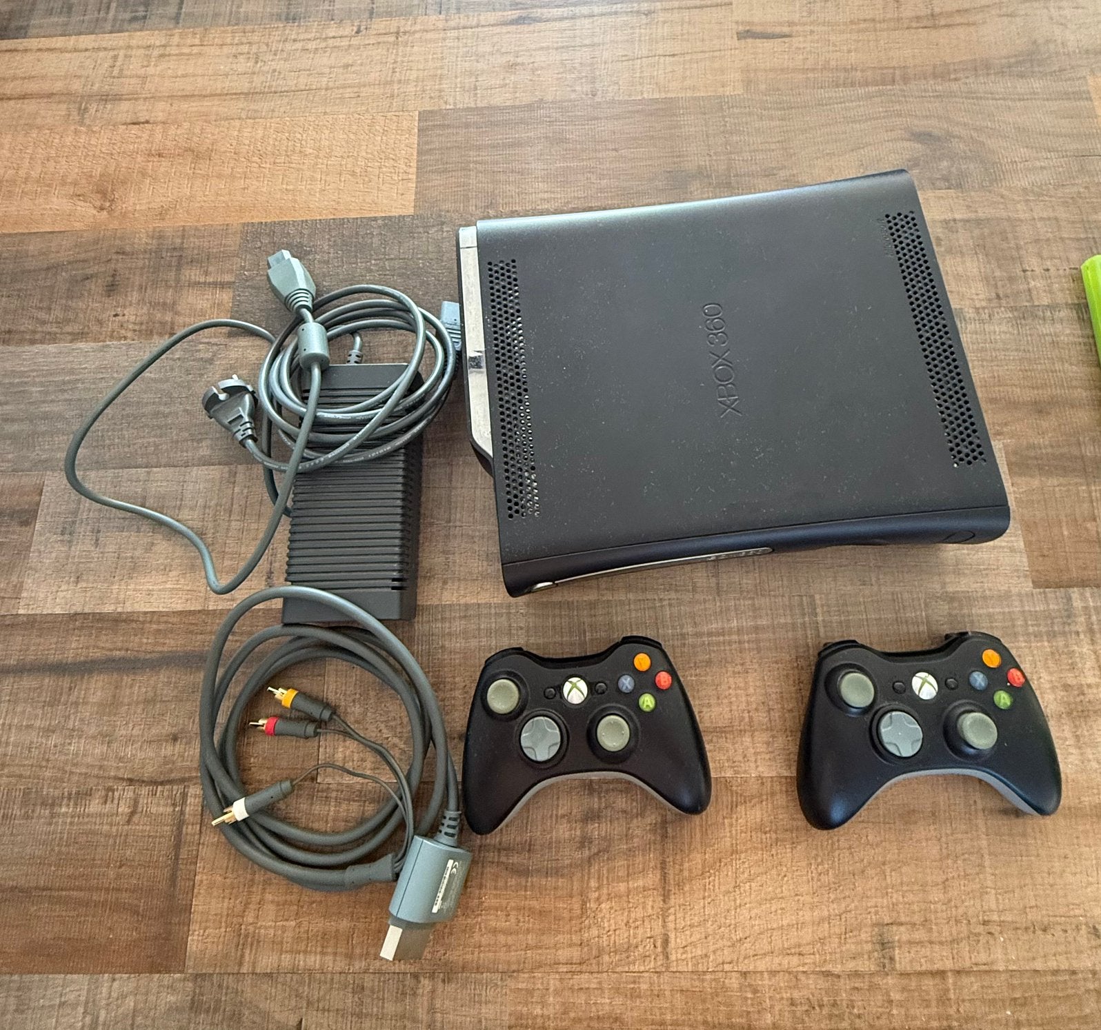 Xbox 360, Ophalen, Gebruikt, Met 2 controllers, Met games