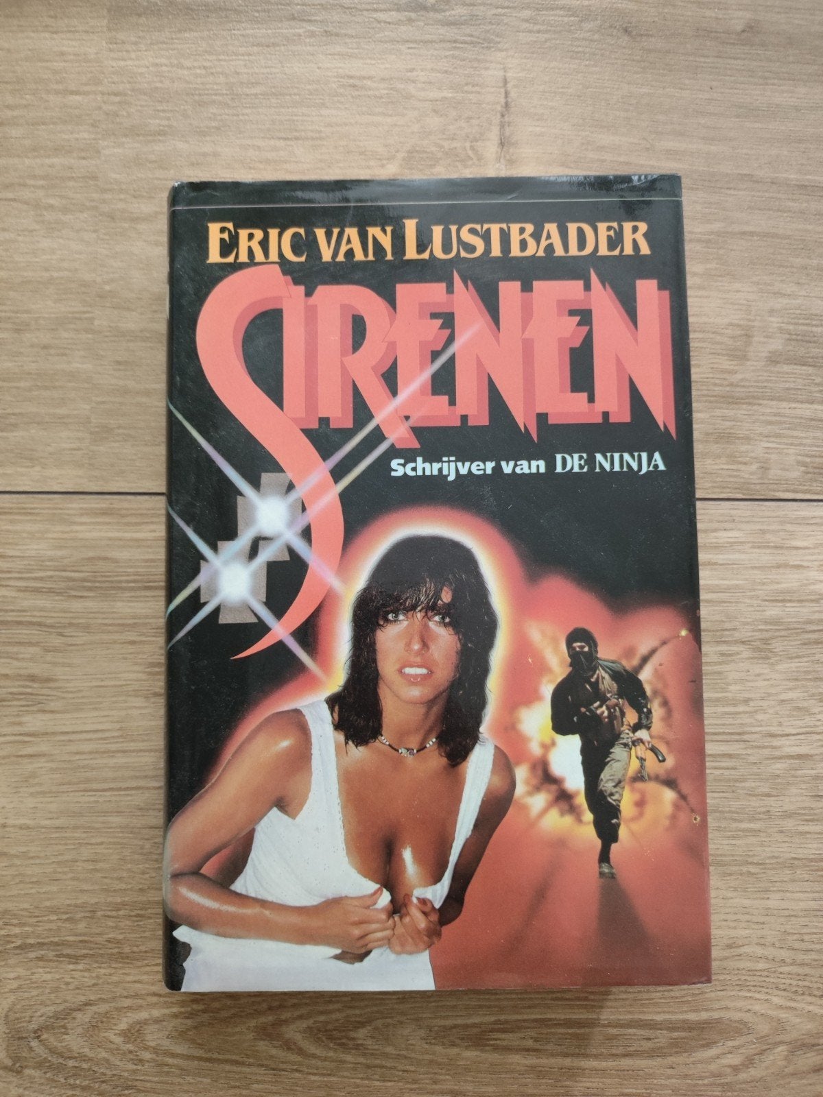Sirenen - Eric van Lustbader, Boeken, Ophalen of Verzenden, Gelezen, Eric van Lustbader