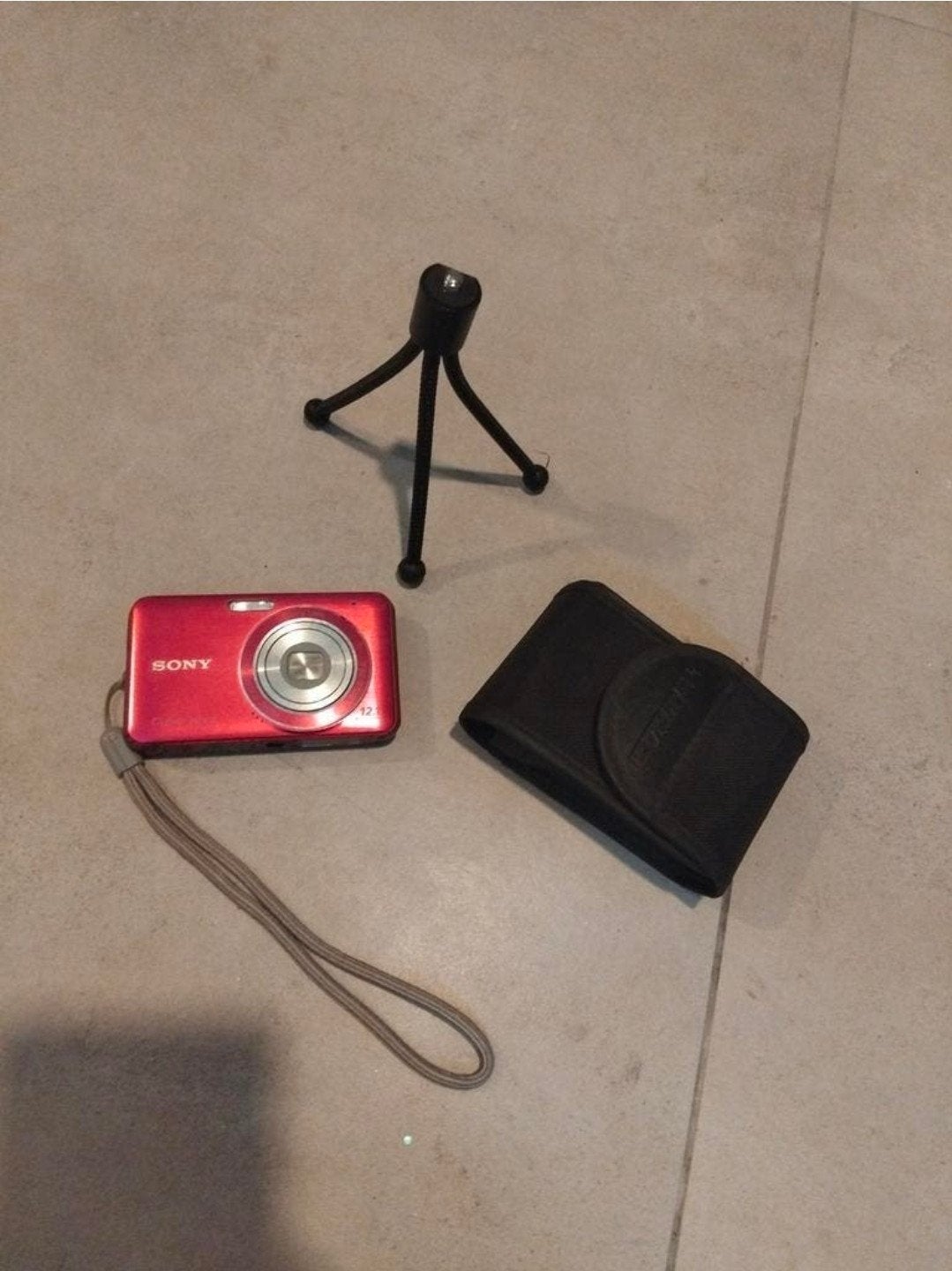 Sony cyber shot steadyshot dsc-w310 digitale camera roze

Me, Ophalen of Verzenden, Overige typen