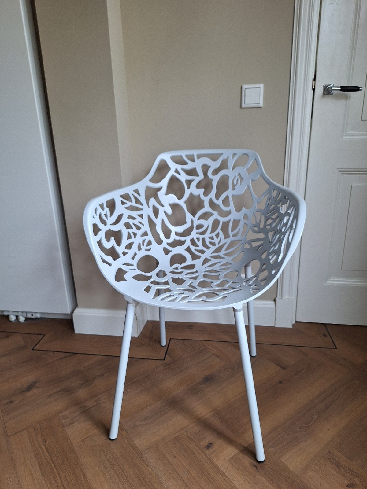 Magnolia chair voor binnen of buiten, Ophalen, Overige materialen, Gebruikt, Wit