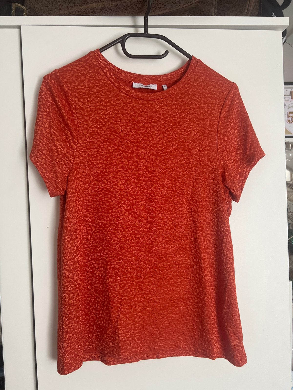 Distrikt Nørrebro T-shirt met korte mouwen, maat S, Oranje, Ophalen of Verzenden, Korte mouw, Maat 36 (S)