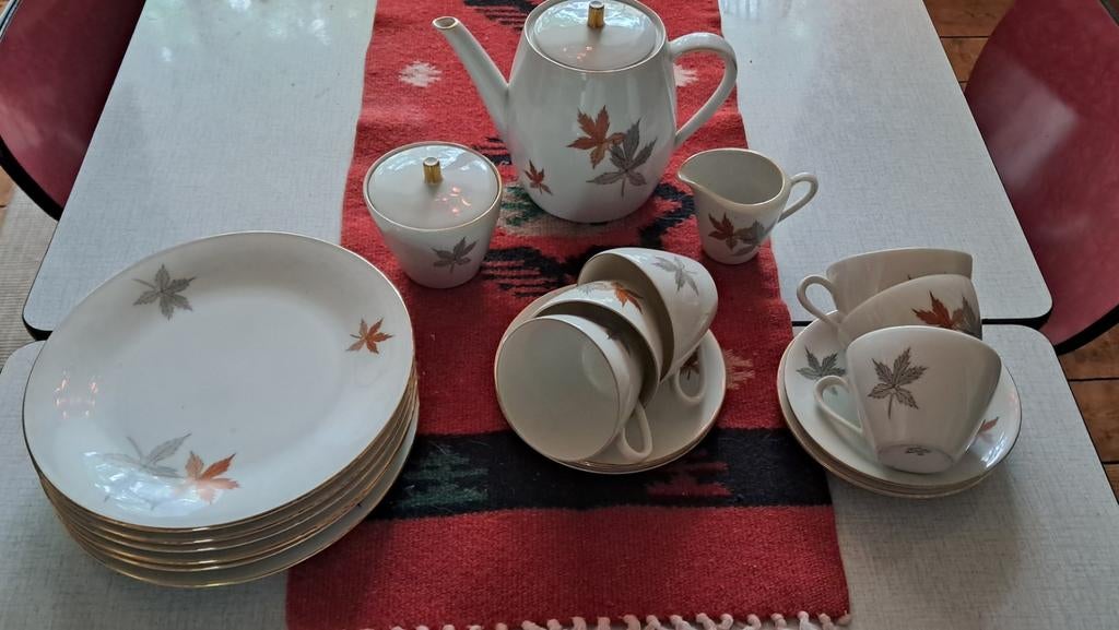 Vintage Feltmann Bavaria Servies met Esdoornblad Decor, Antiek en Kunst, Antiek | Servies compleet, Ophalen of Verzenden