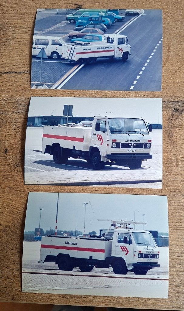 3 foto's Martinair drinkwater/waterservice vrachtwagens, Ophalen of Verzenden, Zo goed als nieuw, Kaart, Foto of Prent