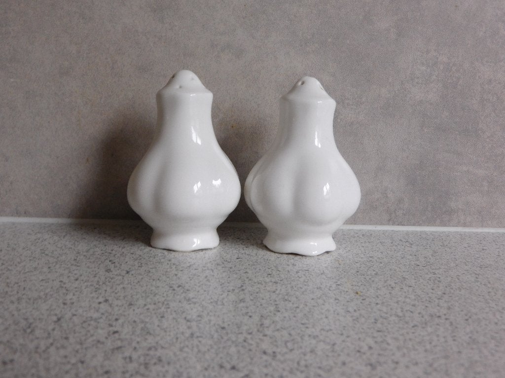 Peper en Zout stel Crème Affinity Royal Albert, Klassiek, Overige typen, Ophalen of Verzenden, Zo goed als nieuw