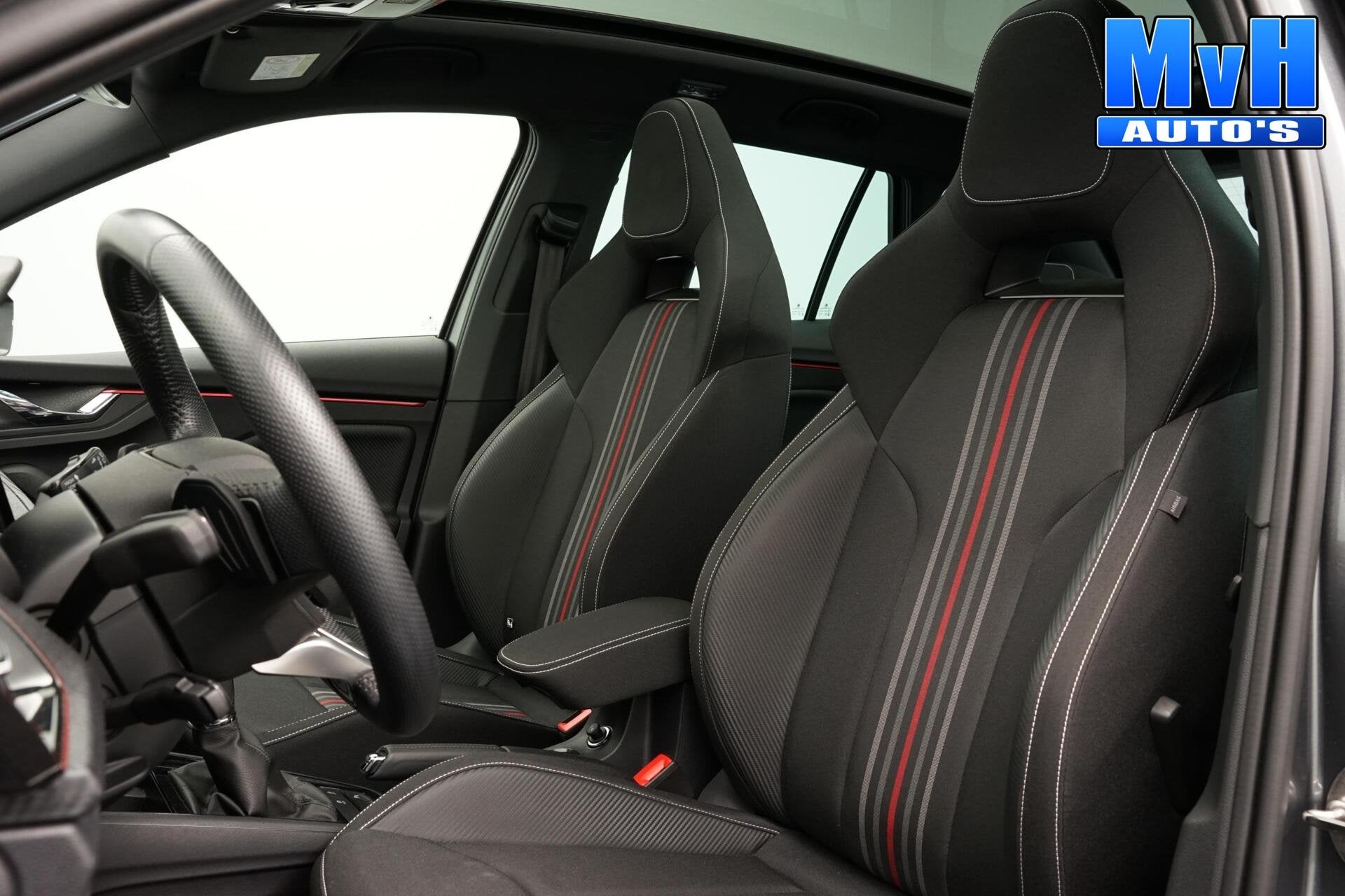 Skoda Kamiq 1.0 TSI Monte Carlo|AUTOMAAT|PANO|CAMERA|ACC|LED, Dealer onderhouden, Gebruikt, Met garantie (alle), 116 pk