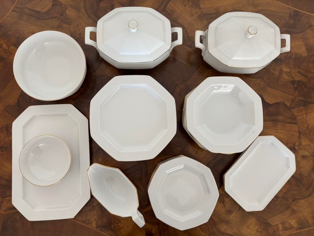 26 delig Schumann Arzberg Germany servies wit met randje, Ophalen, Zo goed als nieuw, Bord(en), Overige stijlen
