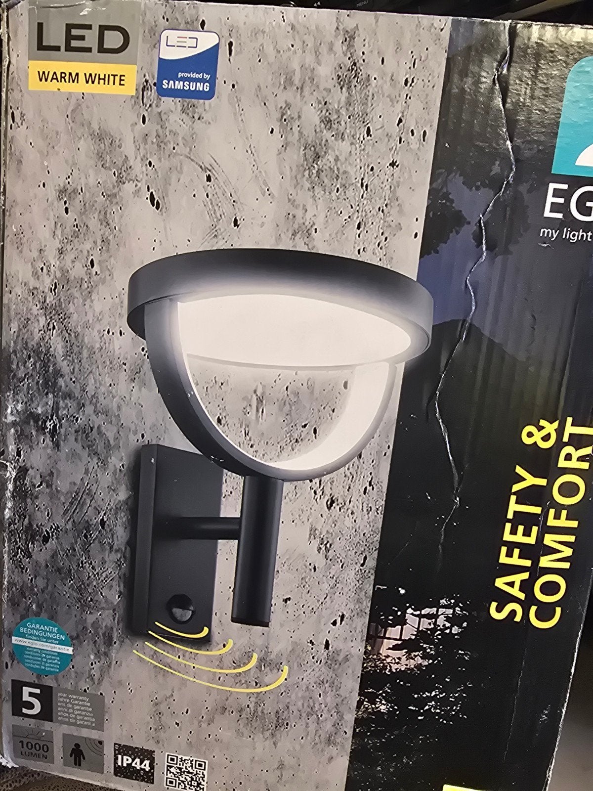 Nieuwe LED buitenlamp met bewegingssensor - EGLO Francari, Ophalen