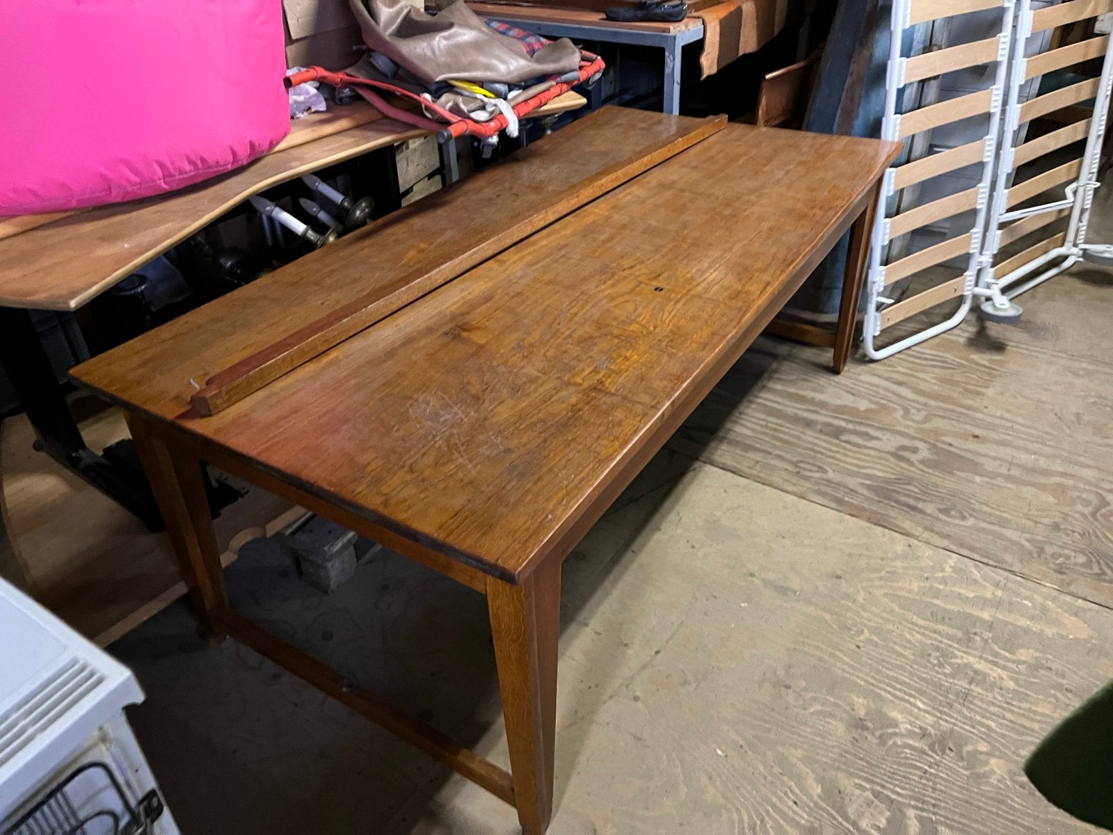 Bureau Bladen  (8) MASSIEF  BEUK , EIKEN TAFEL MET TEAK BLAD, Ophalen