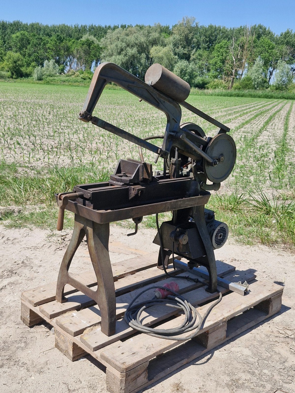 Robuuste Bewo metaalzaagmachine met elektro motor, Ophalen of Verzenden, Gebruikt