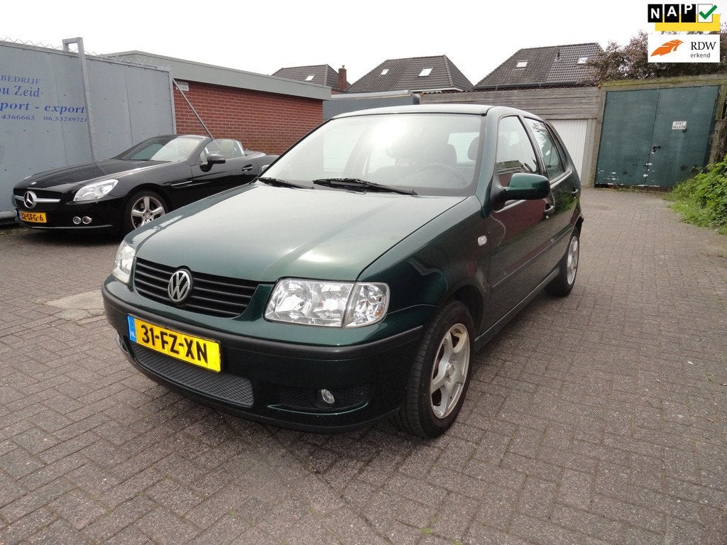 Volkswagen Polo 1.4 AUT Comfortline 5DRS (KM 153900 NAP AIRC, Auto's, Volkswagen, 450 kg, Gebruikt, 31 €/maand, 4 cilinders