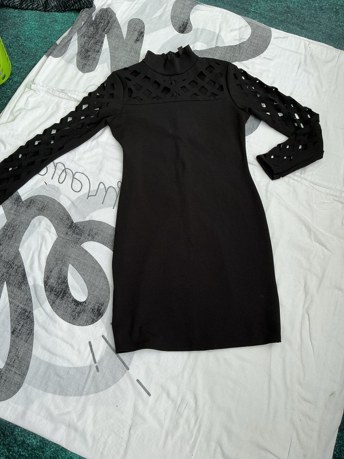 Zwart jurkje met cut-out details, Kleding | Dames, Zwart, Nieuw, Ophalen of Verzenden, Maat 36 (S)