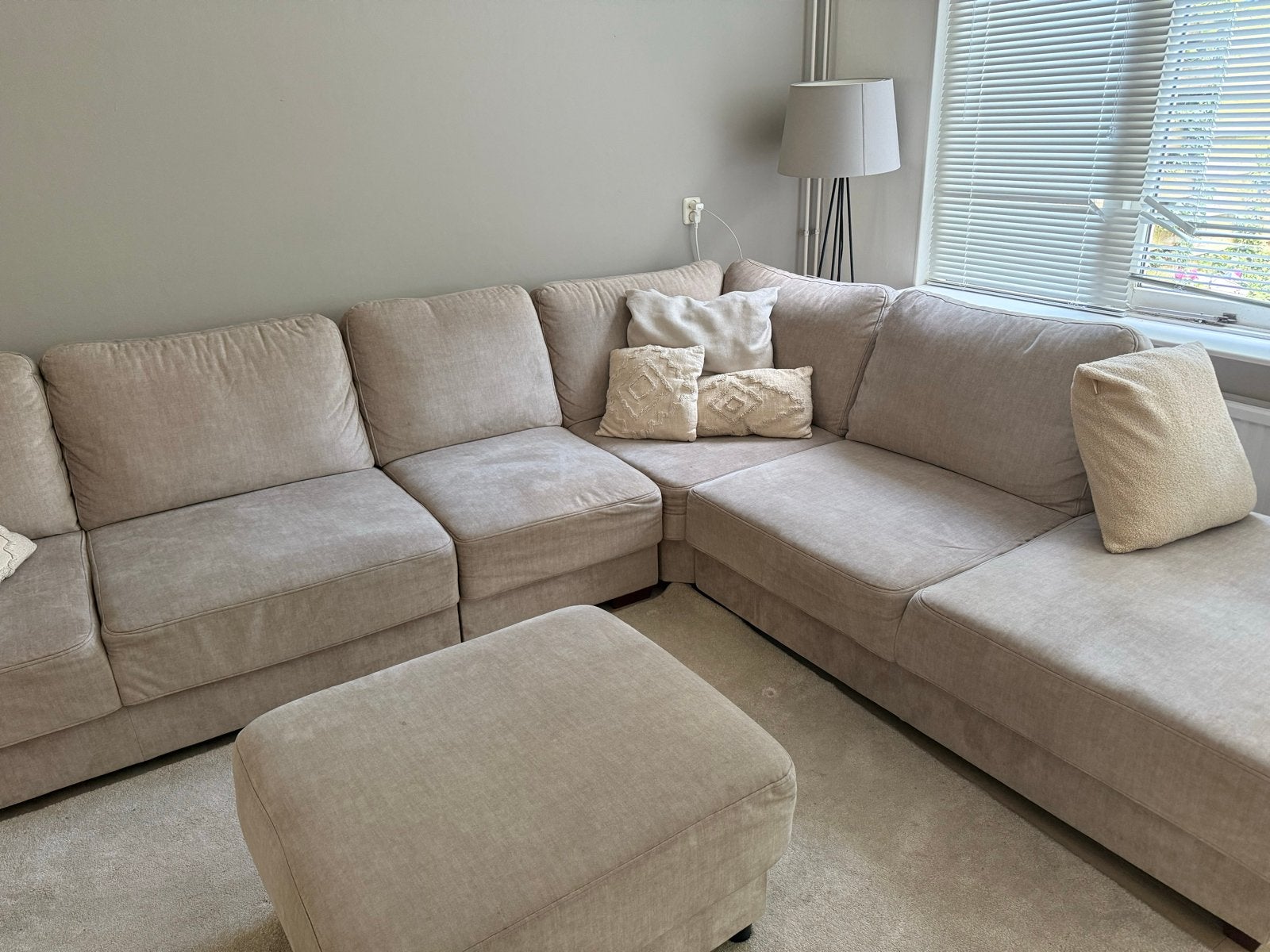 Grote comfortabele hoekbank met chaise longue, Huis en Inrichting, Banken | Bankstellen, Ophalen, Gebruikt, 100 tot 125 cm, Hoekbank