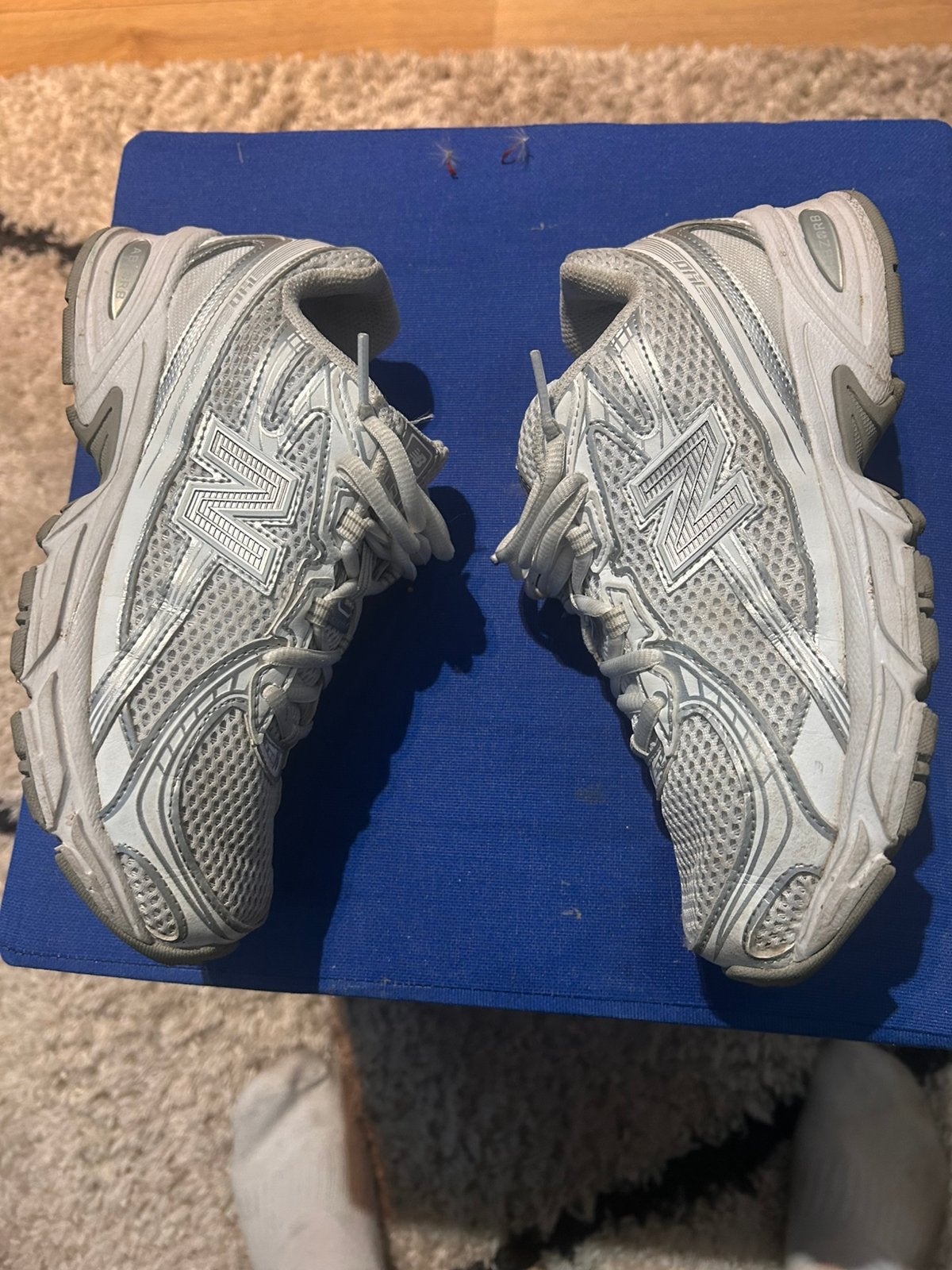 New Balance 740, Wit, Ophalen of Verzenden, Sneakers of Gympen, Zo goed als nieuw