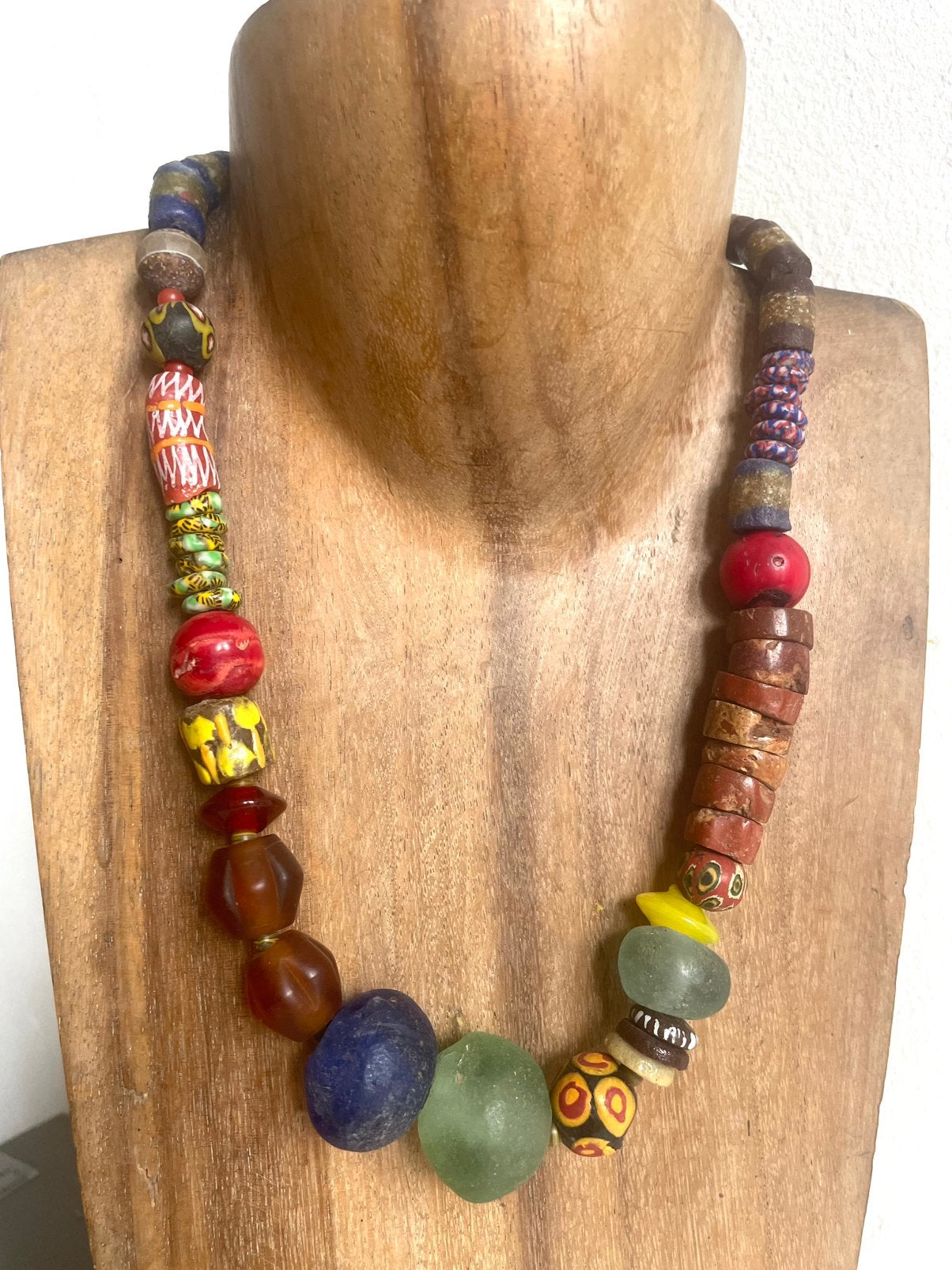 Multi collar collier Afrika, Ophalen of Verzenden, Nieuw, Overige kleuren, Steen of Mineraal