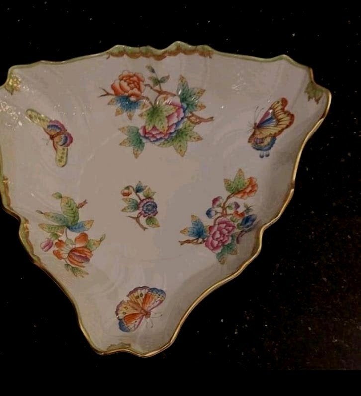 Drie Herend schaaltje en een grooten schaal, Antiek en Kunst, Ophalen of Verzenden