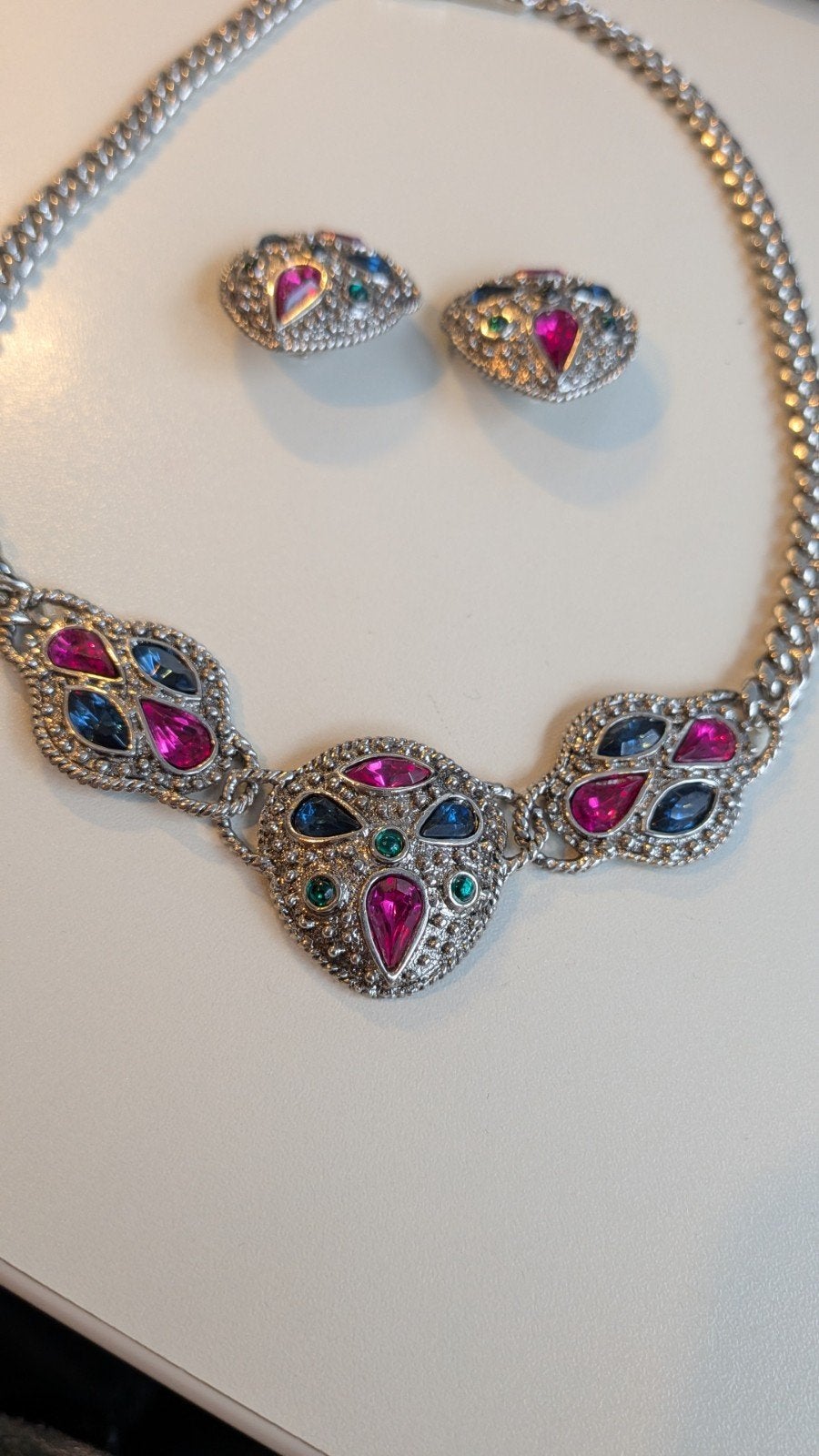 Vintage Jaren '80 Sieradenset - Choker Ketting & Oorbellen, Overige materialen, Hangers, Ophalen of Verzenden, Zo goed als nieuw