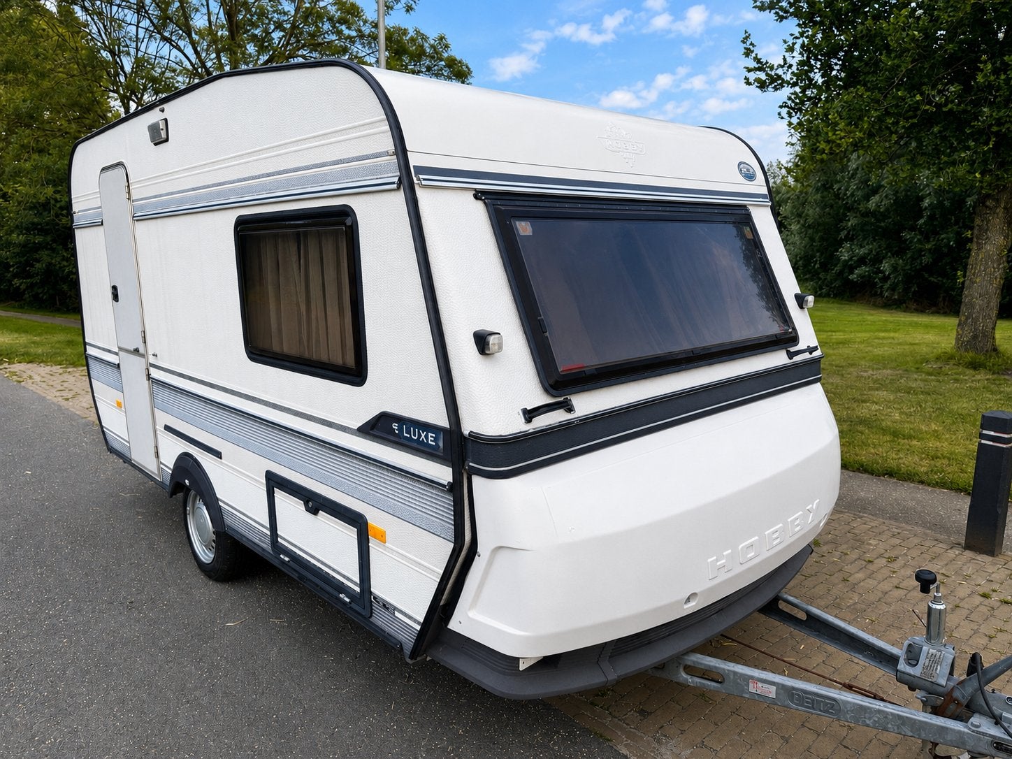 Leuke Hobby 400 C Luxe met zgan voortent en luifel, Caravans en Kamperen, Rondzit, Hobby, Omvormbare zithoek, Bedrijf