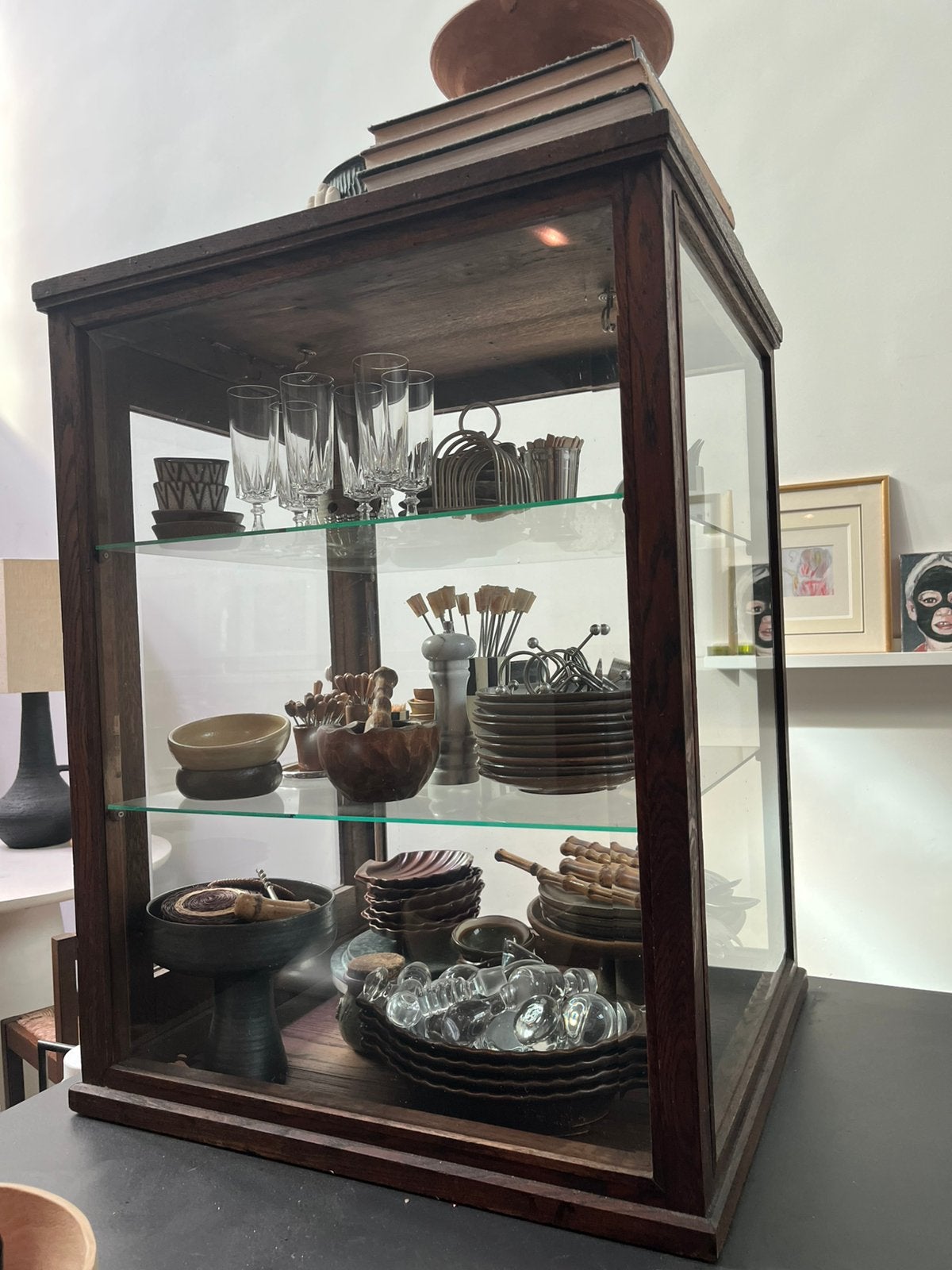 Antieke winkel vitrinekast / tafel vitrine / vitrinekastje