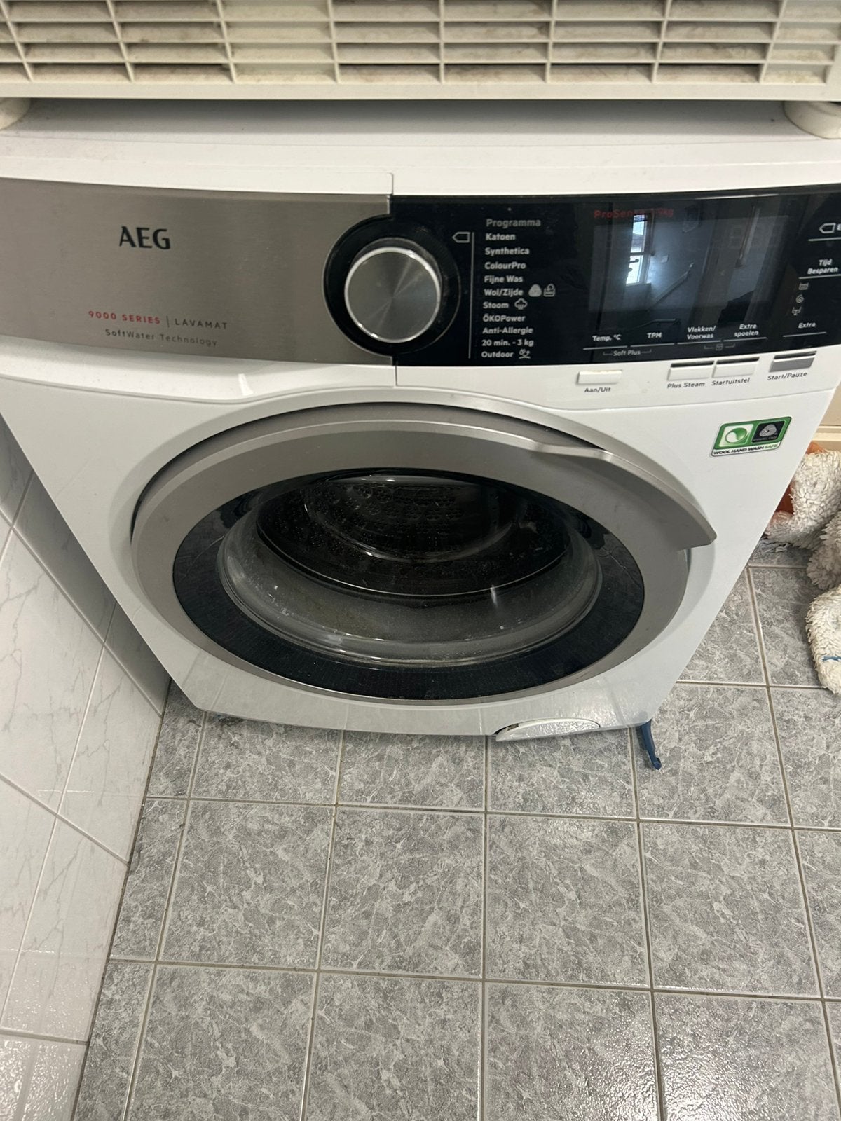 AEG Wasmachine, Ophalen of Verzenden, Zo goed als nieuw, 85 tot 90 cm, 1200 tot 1600 toeren