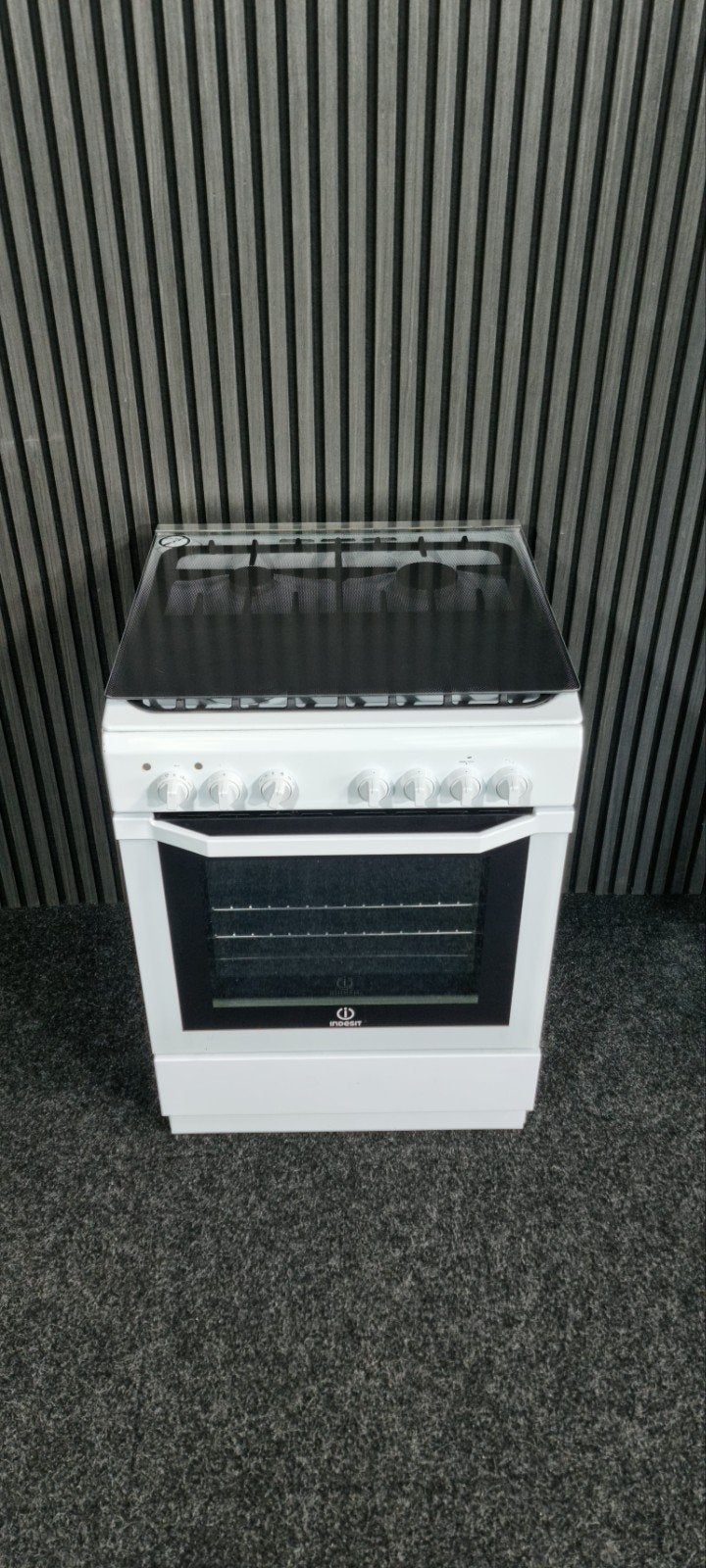 Indesit Gas fornuis GOEDE STAAT!!!, Gebruikt, Grill, Energieklasse A of zuiniger, Gas