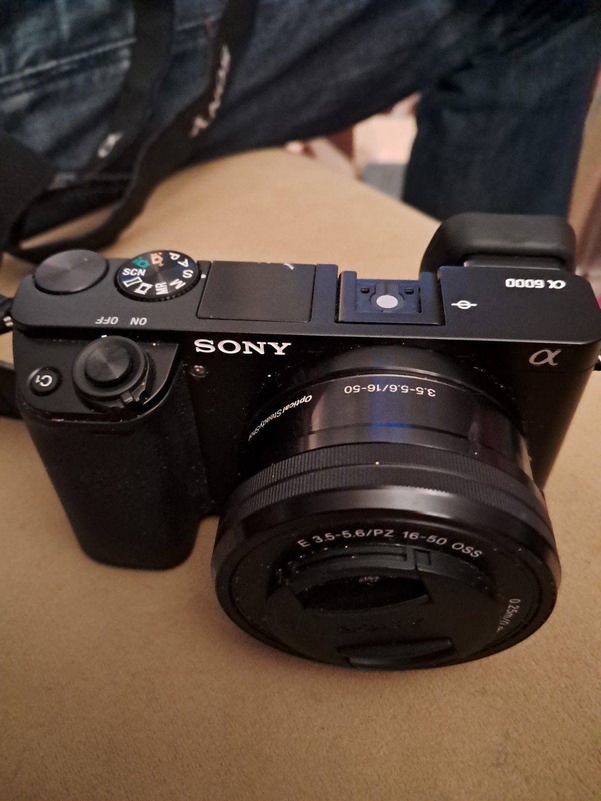 Sony Alpha A6000 Systeemcamera met E PZ 16-50mm OSS Lens, Audio, Tv en Foto, Fotocamera's Digitaal, Gebruikt, Systeemcamera, Sony