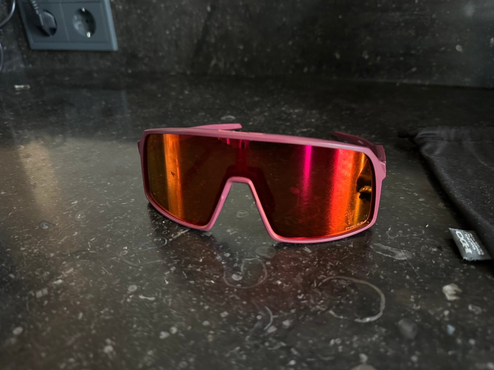 Oakley Sutro Prizm als nieuw, Sieraden, Tassen en Uiterlijk, Zonnebrillen en Brillen | Heren, Ophalen of Verzenden, Zo goed als nieuw