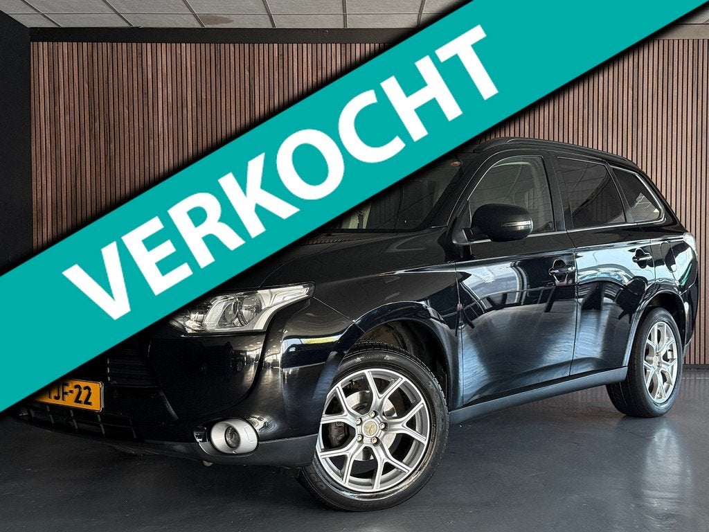 Mitsubishi Outlander 2.0 Intense AUTOMAAT/NAP/TREKHAAK/CRUIS, Auto's, Mitsubishi, Stof, Zwart, 4 cilinders, 150 pk