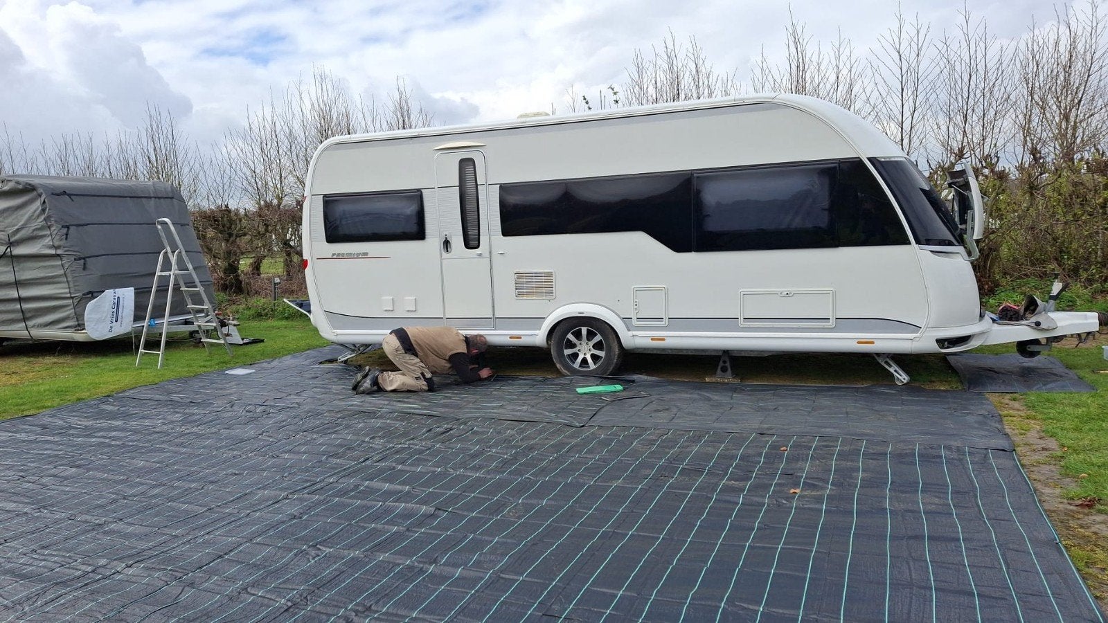 Luxe Hobby caravan met Unico voortent + luifel, Rondzit, Particulier, 5 tot 6 meter, Tot en met 4