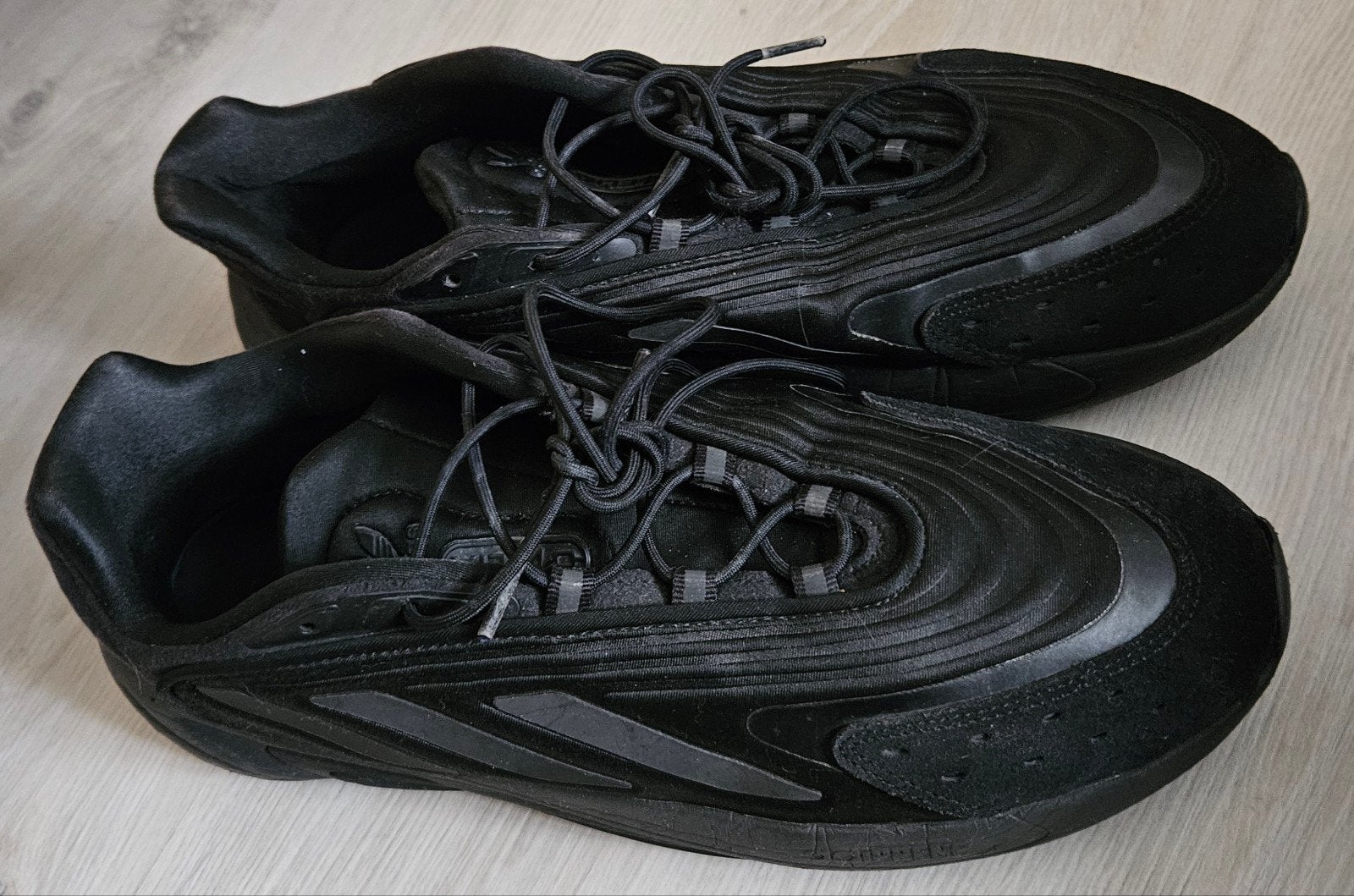 Adidas sneaker zwart mt 48 zgan, Zwart, Boots, Ophalen of Verzenden, Zo goed als nieuw
